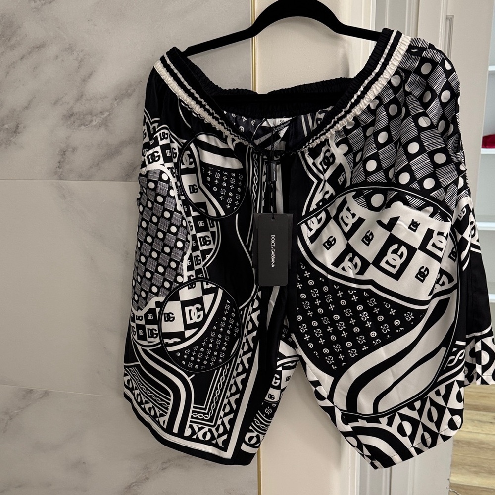 Dolce & Gabbana Monochrome Graphic silk shorts